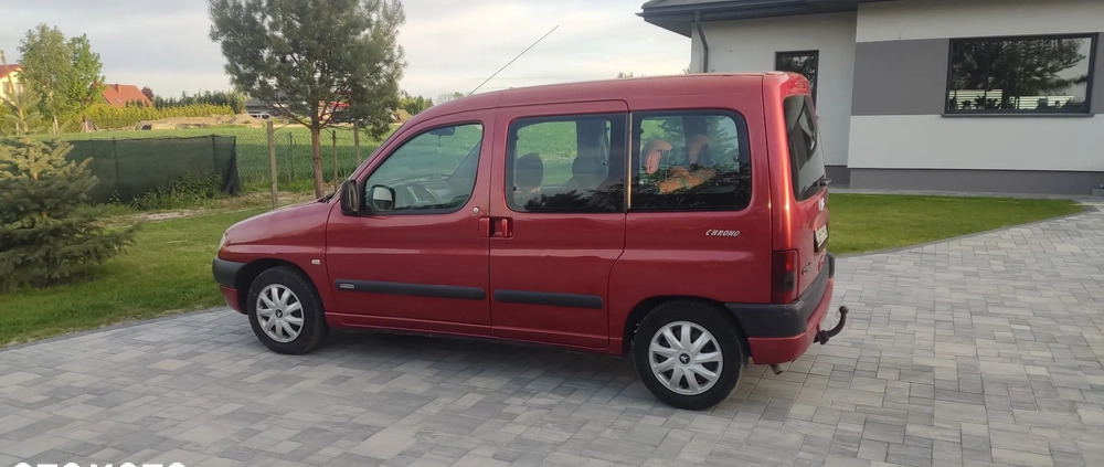 Citroen Berlingo cena 7200 przebieg: 256000, rok produkcji 2000 z Brzeziny małe 37